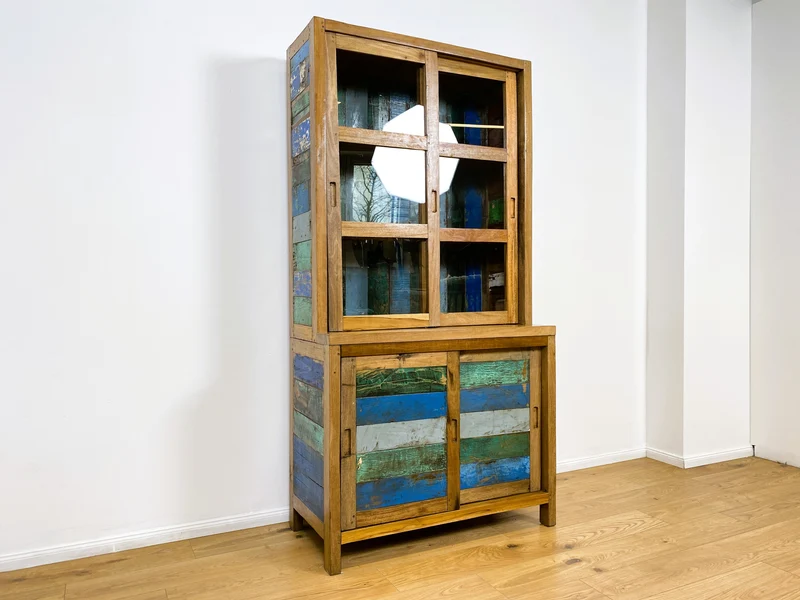 Boatwood by WMK # Sehr schöne Vitrine mit Schiebetüren, ein aus altem Bootsholz handgefertigtes Unikat aus massivem Teakholz