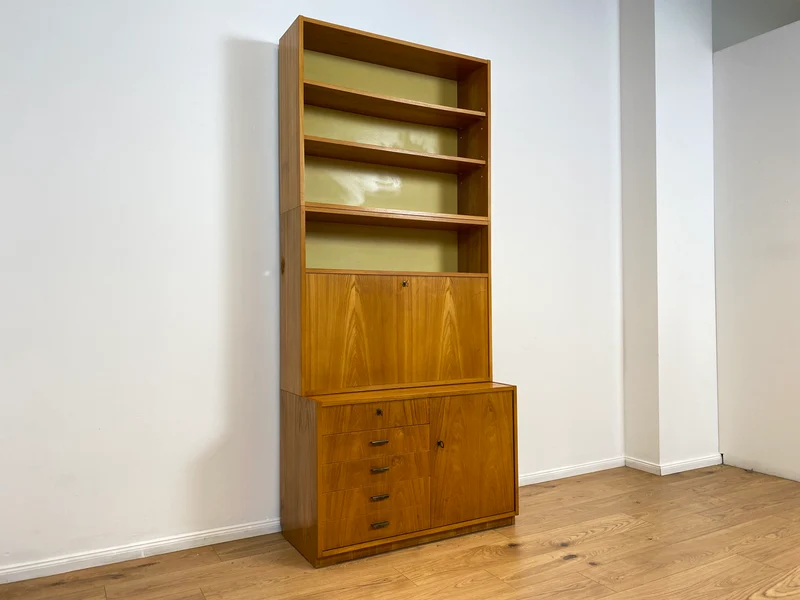 WMK Stilvoller & geräumiger 1960er Jahre Designer Schreibschrank von Bruno Knoblauch für VEB Hellerau
