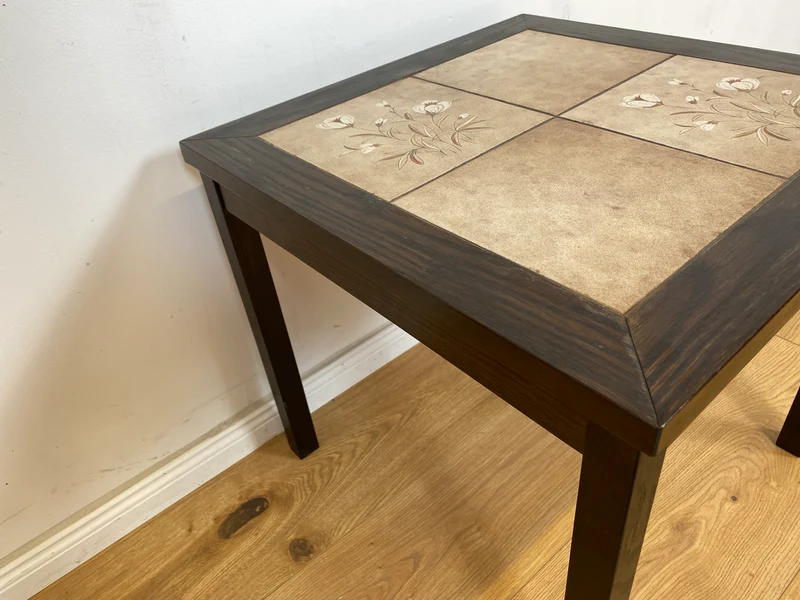 WMK Schöner skandinavischer Couchtisch aus Palisander mit kunstvoll gestalteten Fliesen