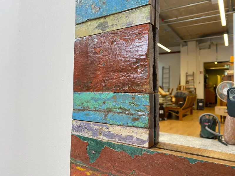 Boatwood by WMK # Farbenfroher 60x90 Wandspiegel aus altem Bootsholz, ein handgefertigtes Unikat in Originalfarben der Boote