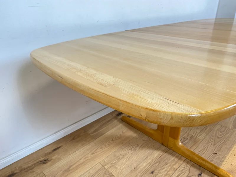 WMK Edler und hochwertiger skandinavischer Designer Esstisch von Skovby Møbelfabrik aus massiver Eiche , 2-fach ausziehbar