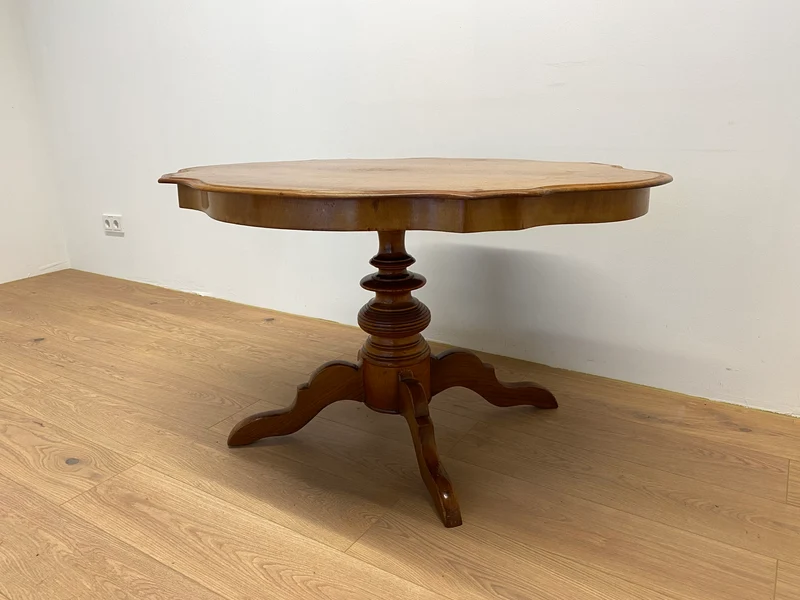 WMK Wunderschöner und sehr gut erhaltener antiker Louis Philippe Salontisch