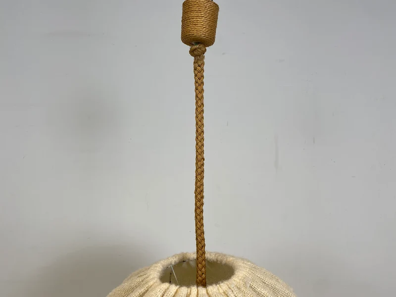 WMK Stilvolle und sehr gut erhaltene große Mid-Century Hängelampe mit Lampenschirm aus natürlichem Wollstoff & Tauwerk Kabelummantelung