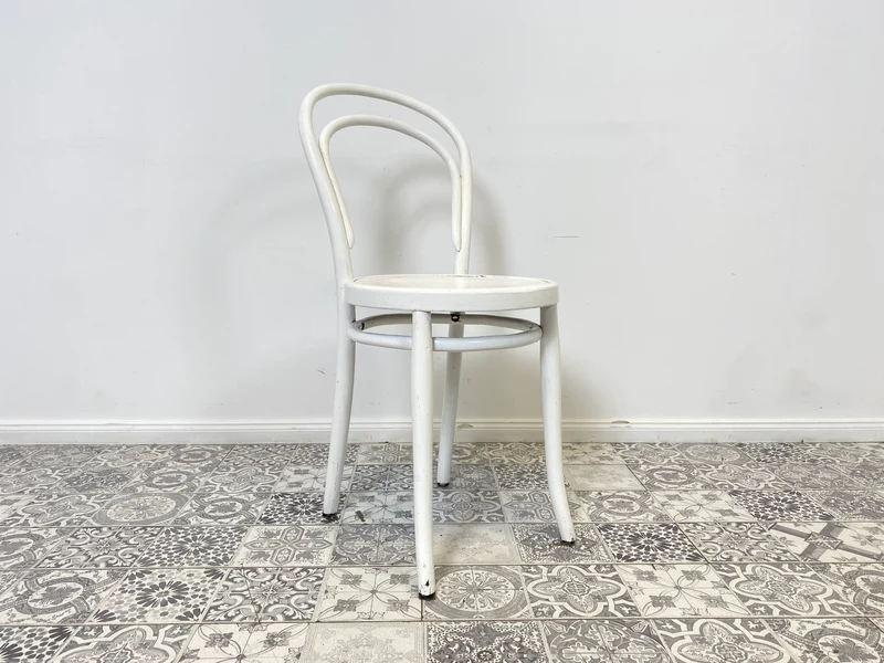 WMK Formschöner jedoch etwas abgerockter antiker Bugholzstuhl , vermutlich berühmter Stuhl Nr. 14 von Thonet