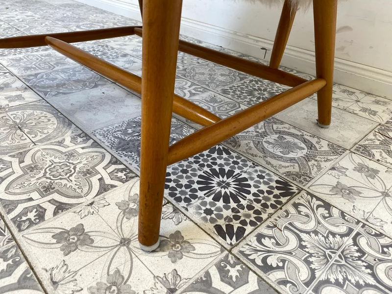 WMK # 1/3 Außergewönlicher & sehr seltener skandinavischer 50er Jahre Designer Sessel von Alf Svensson mit neuem Fellbezug