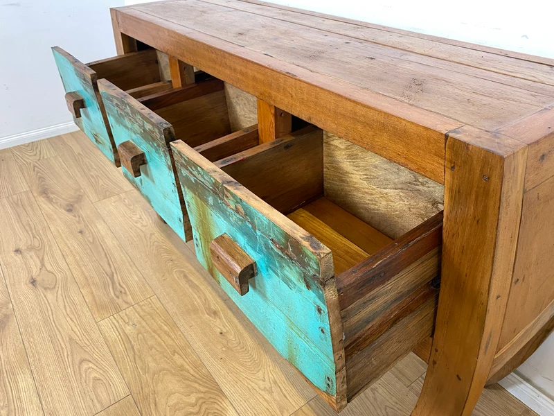 Boatwood by WMK # Formschönes Sideboard mit drei Schubladen, ein aus altem Bootsholz handgefertigtes Unikat aus massivem Teakholz