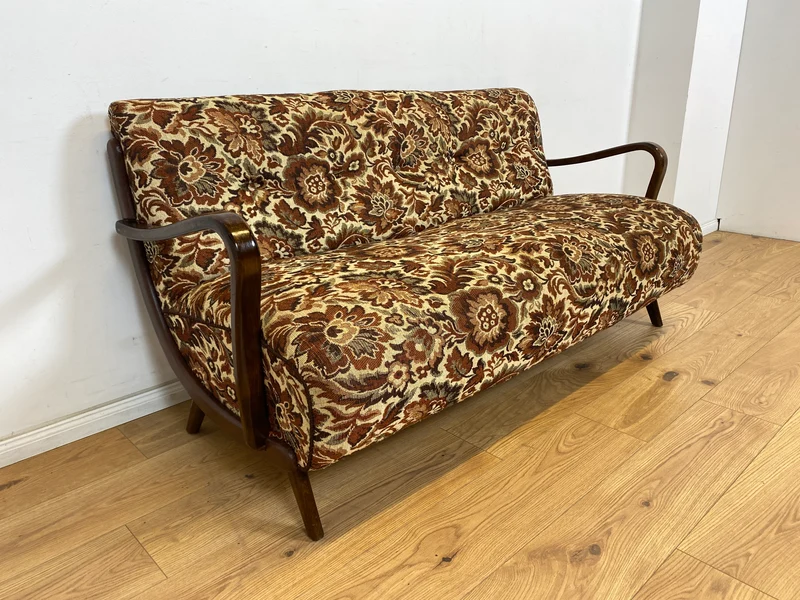 WMK Besonders schönes und sehr gut erhaltenes 1930er Jahre Art Deco Sofa , freistellend, mit floralem Originalbezug & bequemen Federkernsitz