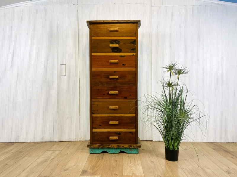 Boatwood by WMK # Besonderes Highboard aus altem Einbaum Boot mit 8 Schubladen , ein handgefertigtes Unikat aus massivem Teakholz