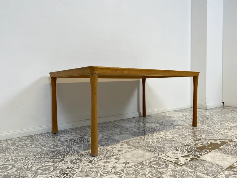 WMK Formschlichter und sehr gut erhaltener skandinavischer Designercouchtisch von Folke Ohlsson für Tingstöms