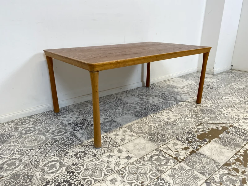 WMK Formschlichter und sehr gut erhaltener skandinavischer Designercouchtisch von Folke Ohlsson für Tingstöms