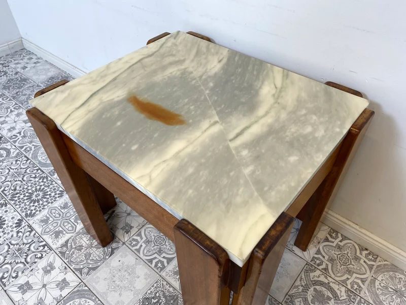 WMK Ein Blickfang! Außergewöhnlicher 70er Jahre Couchtisch mit schöner Marmorplatte , bauähnlich mit Tischen von Afra & Tobia Scarpa