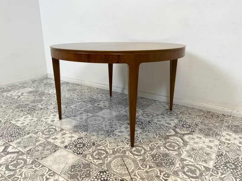 WMK Besonders schöner & sehr gut erhaltener runder skandinavischer Designer Couchtisch von Ole Wanscher für AJ Iversen aus den 1950ern