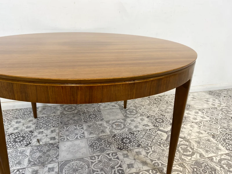 WMK Besonders schöner & sehr gut erhaltener runder skandinavischer Designer Couchtisch von Ole Wanscher für AJ Iversen aus den 1950ern