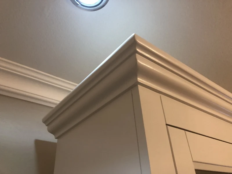 Vitrinen weiß Landhausstil, Wohnzimmerschrank weiß Landhaus, Buffetschrank weiß, Breite 230 cm