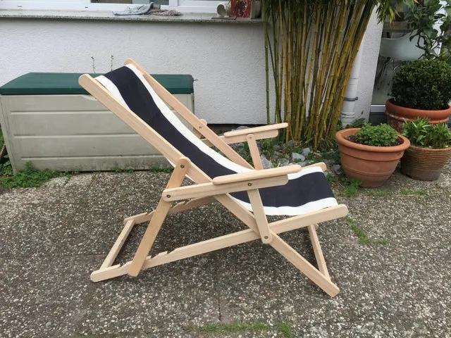 Liegestuhl aus Massivholz und Textil 100 % Baumwolle, Strandstuhl Farbe schwarz-weiß- creme