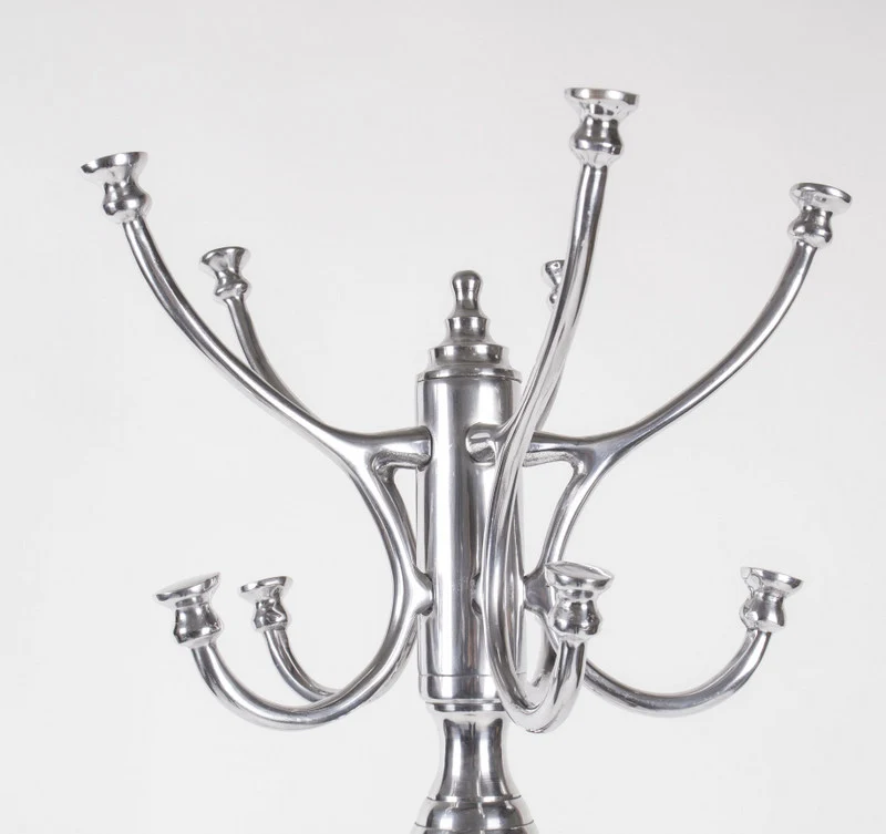 Klassische Garderobe aus Aluminium im Landhausstil