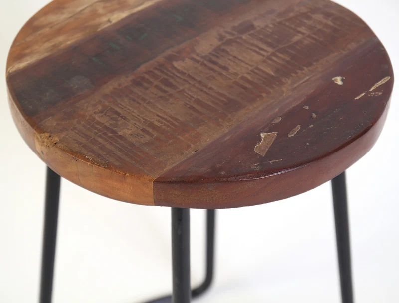 Hocker aus Metall und Massivholz im Industriedesign, Höhe 45 cm