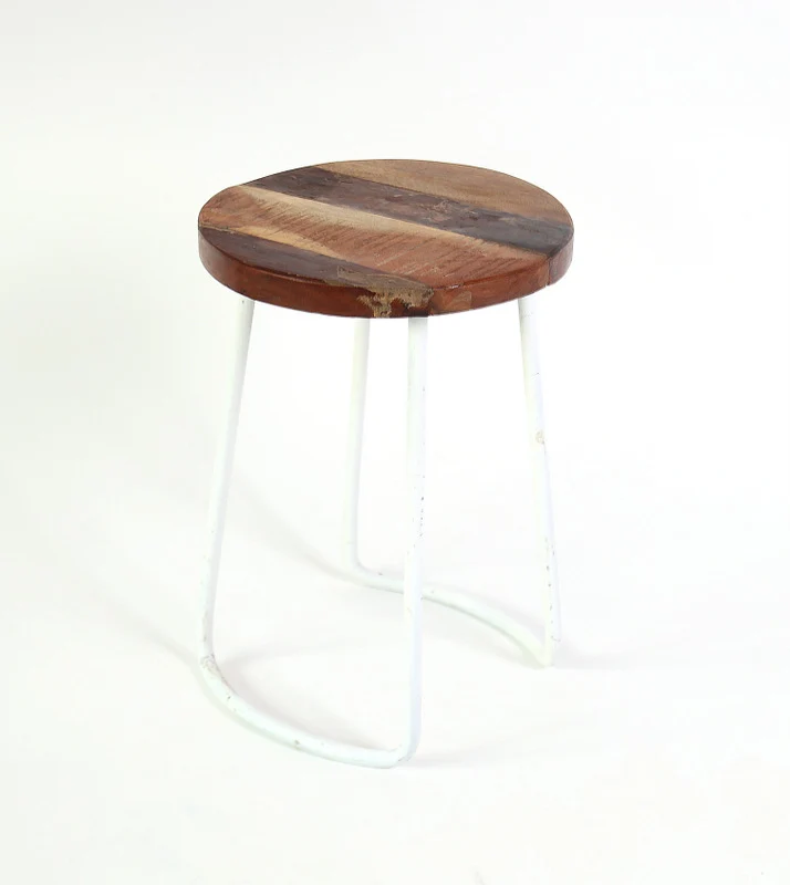 Hocker aus Metall und Massivholz im Industriedesign, Höhe 45 cm