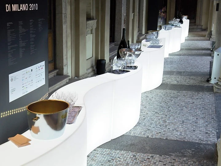 Bar Theke weiß Kunststoff, Outdoor Bartresen mit Beleuchtung, Bar weiß outdoor, Breite 165 cm