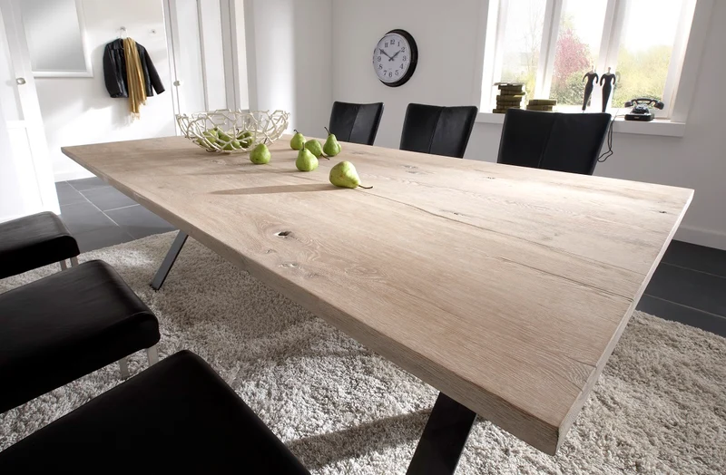 Esstisch aus massiv Eiche, Tisch mit einem Gestell aus Metall, Maße 260 x 100 cm