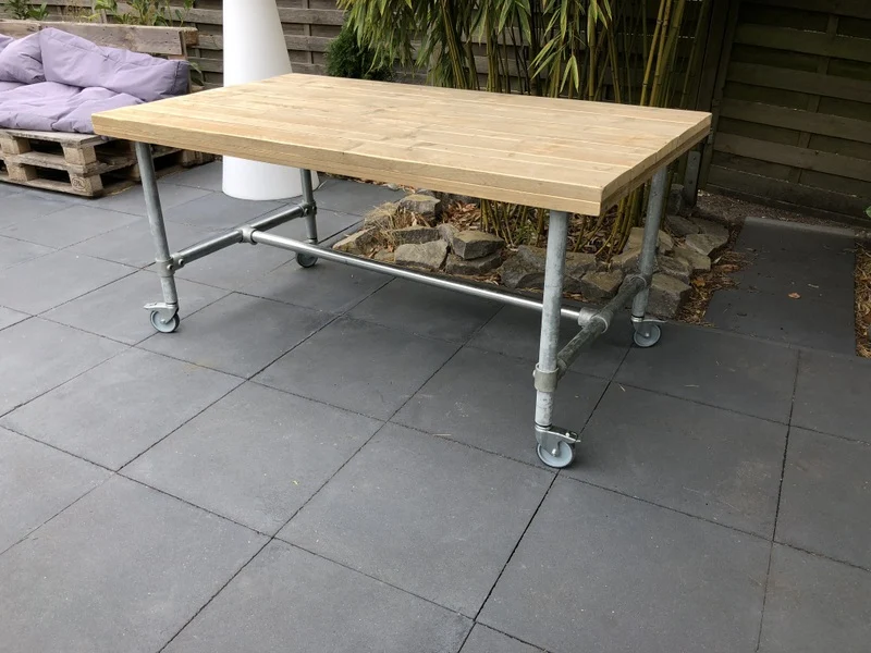 Tischgestell auf Rollen Industriedesign, Gestell Rohrgestell Metall, Maße 144 x 73 cm