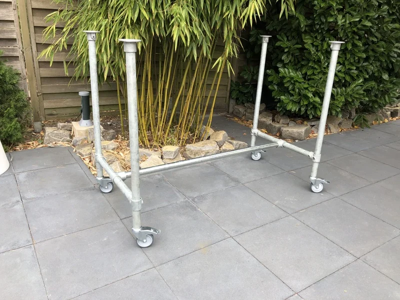 Bartisch-Gestell Rohrgestell Metall, Tischgestell auf Rollen Industriedesign, Maße 184 x 107 cm