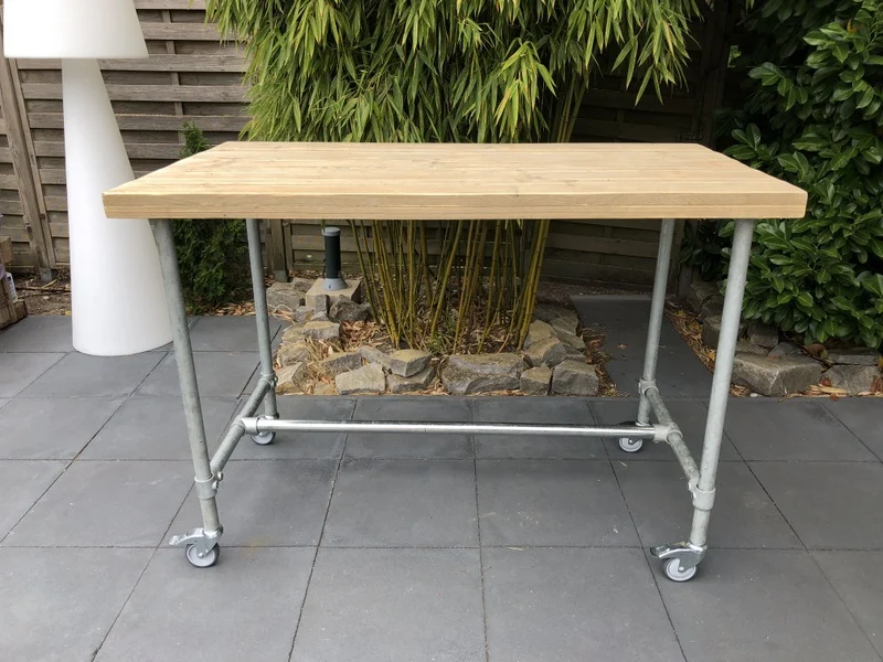 Bartisch-Gestell Rohrgestell Metall, Tischgestell auf Rollen Industriedesign, Maße 164 x 107 cm