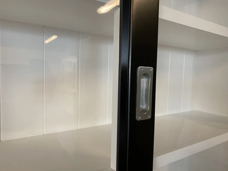 Vitrine schwarz-weiß, Geschirrschrank schwarz, Schrank schwarz Landhaus, Breite 230 cm