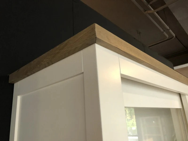 Vitrine weiß Massivholz Eiche, Geschirrschrank weiß-braun Landhaus, Breite 160 cm