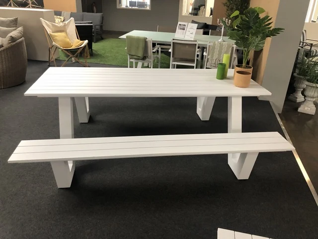Gruppensitzbank weiß, Sitzgruppe Aluminium weiß, Picknick Sitzgruppe weiß, Gartentisch mit Bank weiß, Picknickbank weiß, Breite 220 cm