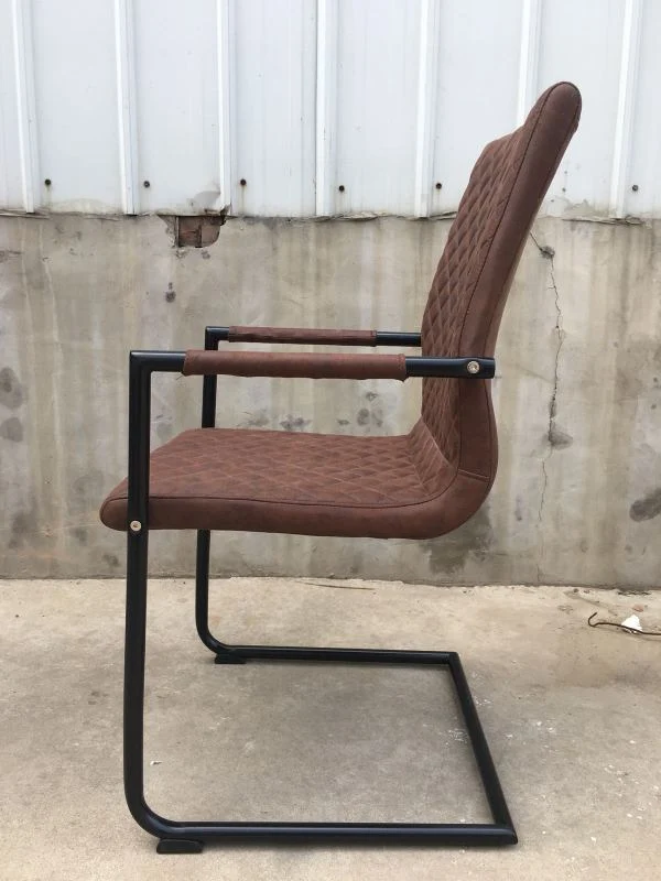 Schwingstuhl braun, Stuhl braun, Industriedesign Stuhl braun, Freischwinger braun
