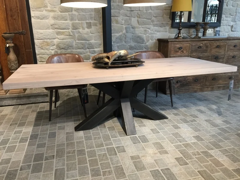 Esstisch Eiche Tischplatte, Tisch Eiche-Tischplatte Industriedesign, Tischgestell aus Metall, Maße 180 x 90 cm