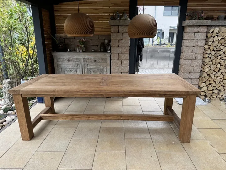 Gartentisch Landhaus, Esstisch Massivholz, Tisch Holz massiv, Länge 250 cm