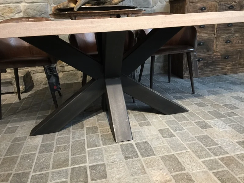 Esstisch Eiche Tischplatte, Tisch Eiche-Tischplatte Industriedesign, Tischgestell aus Metall, Maße 260 x 100 cm