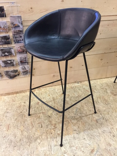 Barstuhl gepolstert Metall-Gestell, Barstuhl schwarz, Sitzhöhe 76 cm