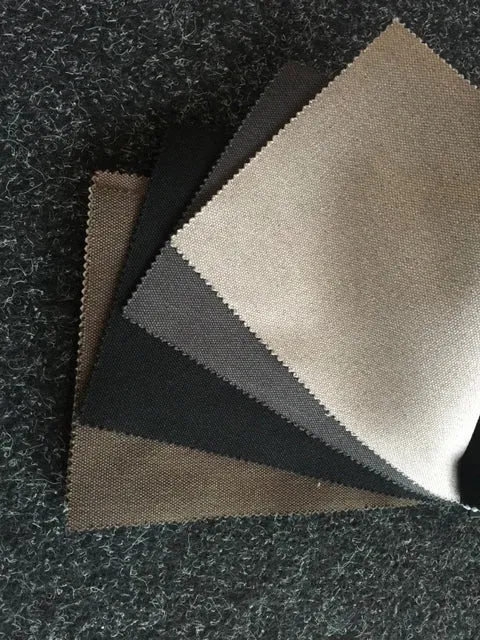 Stuhl gepolstert in verschiedenen Farben, Stuhl mit Ring Chesterfield Farbe Sand