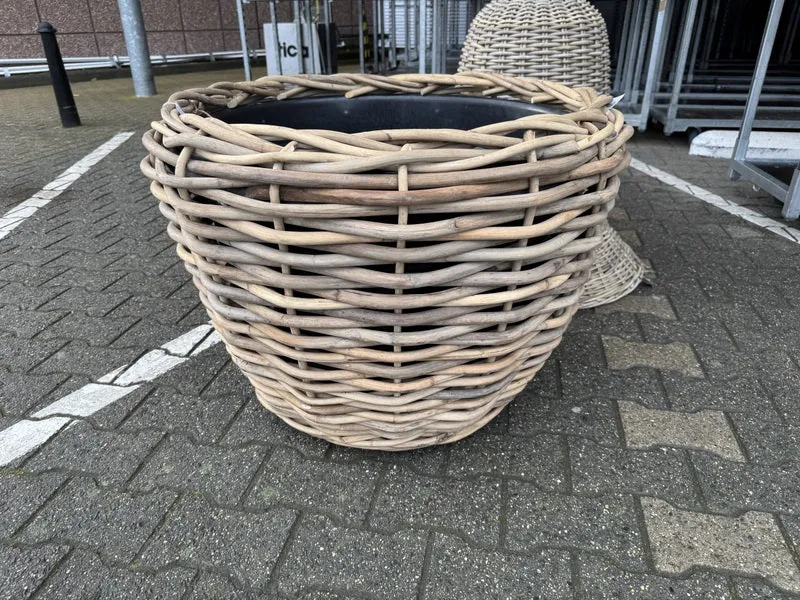 Pflanzkorb Rattan, Pflanztopf Rattan, Blumentopf Rattan, Durchmesser 65 cm