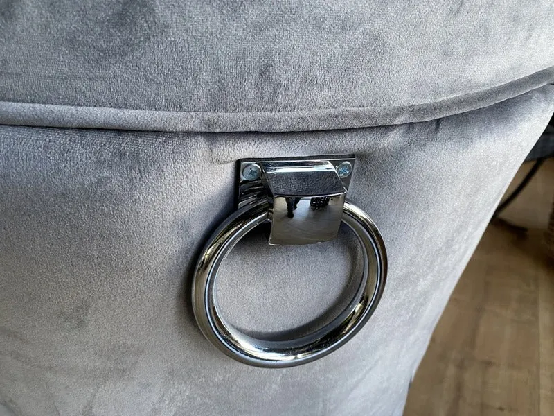 Stuhl Silber-Gestell, Stuhl mit Ring, Stuhl grau