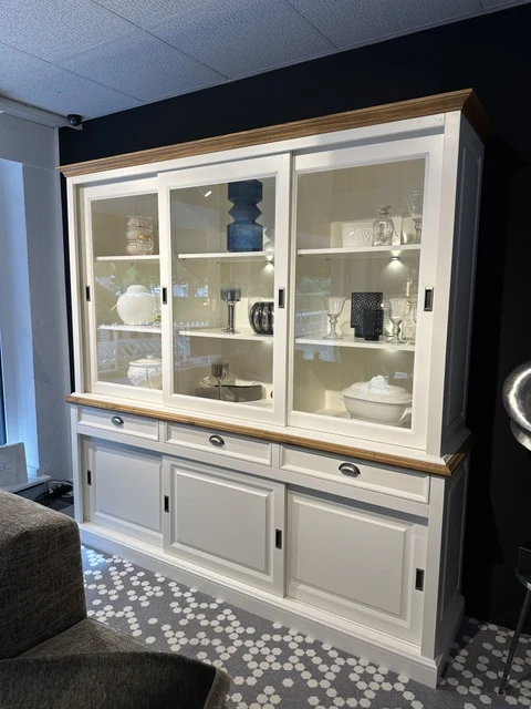 Vitrine weiß Landhaus, Schrank weiß Landhaus, Geschirrschrank weiß Landhausstil, Höhe 102 cm