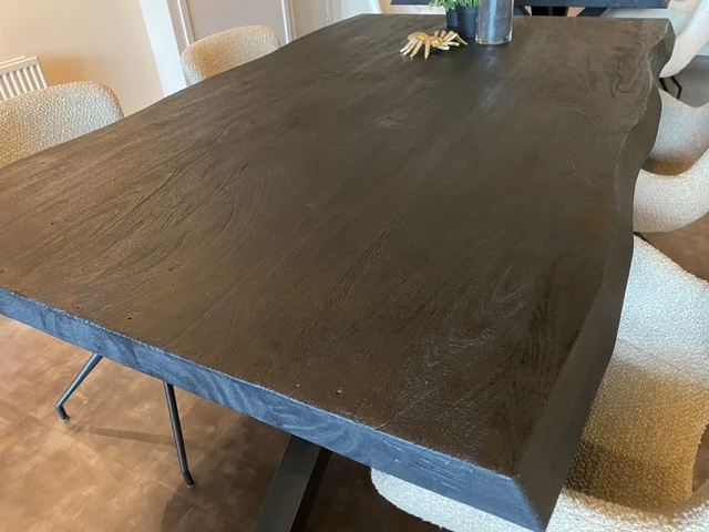 Esstisch schwarz, Tisch Baumkante schwarz, Esstisch Baumkante schwarz, Breite 260 cm