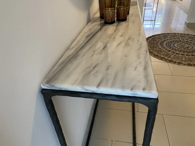 Konsole Marmor, Konsole Schmiedeeisen schwarz, Breite 150 cm
