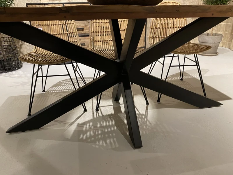 Tisch Altholz-Tischplatte, Esstisch Metall-Gestell, Esstisch Industriedesign, Breite 200 cm