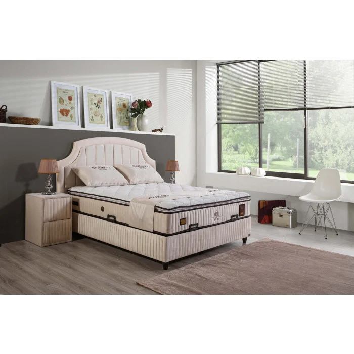 Gepolstertes Bett mit Matratze und Kopfteil, Bett beige mit Kopfteil, Breite 180 cm