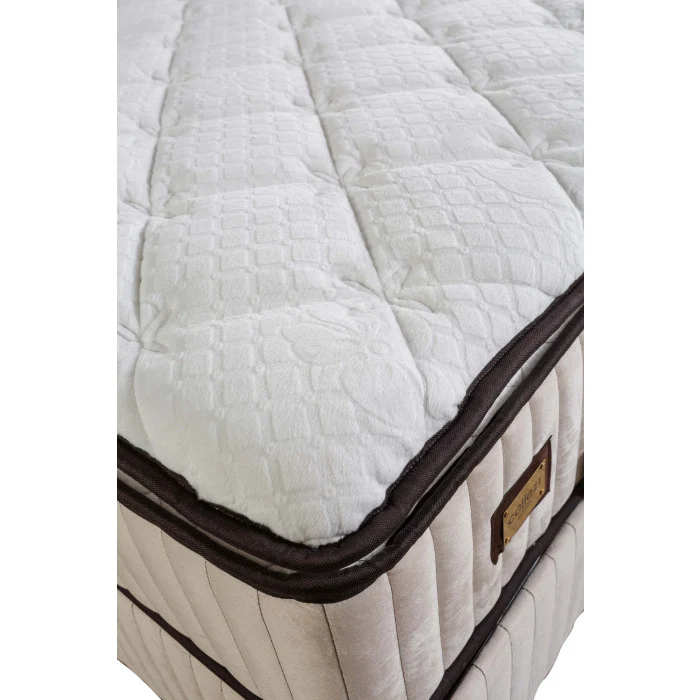 Gepolstertes Bett mit Matratze und Kopfteil, Bett beige mit Kopfteil, Breite 180 cm
