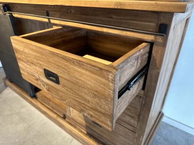 Vitrine Naturholz-braun Teakholz, Wohnzimmerschrank Massivholz, Breite 150 cm