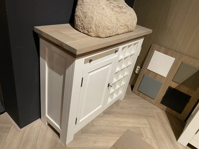 Sideboard Eiche, Anrichte weiß, Weinregal weiß Eiche, Breite 104 cm