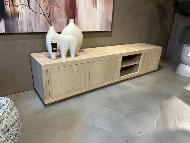 TV Schrank modern Farbe Naturholz, Schrank Naturholz mit drei Türen, Fernsehschrank Naturholz, Breite 200 cm