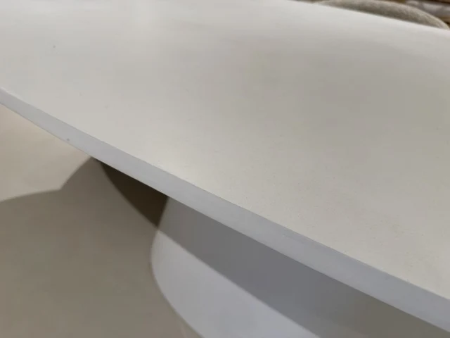 Esstisch weiß oval, ovaler Esstisch weiß, Tisch weiß. Länge 200 cm
