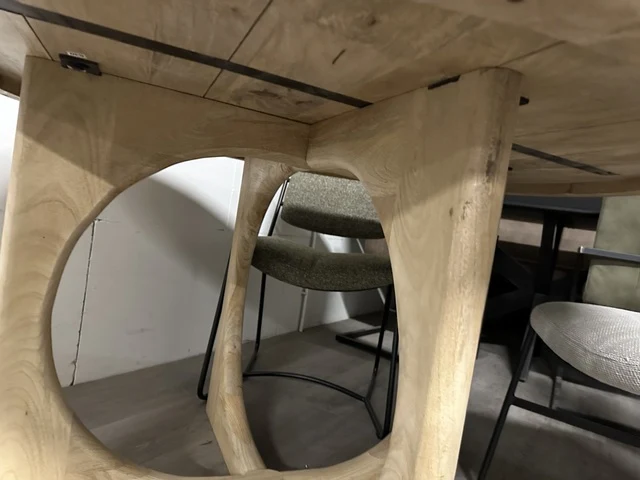 Esstisch Massivholz rund, runder Tisch Holz, Durchmesser 130 cm
