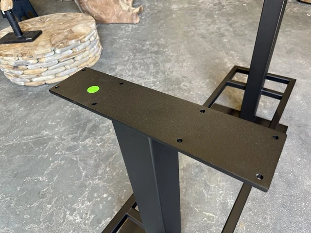 Bartischgestell schwarz, Tischgestell für eine Bartisch, Bartischfüße schwarz, Breite 220 cm